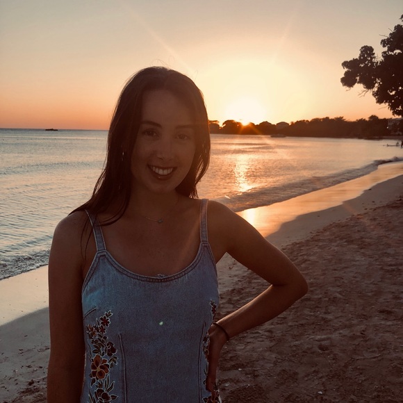 Meet your Posher, Paige - Picture 1 of 1